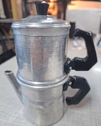 rara caffettiera vintage  un pezzo di storia 