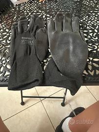 guanti da giardinaggio