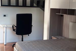 Camera con letto alla francese con bagno privato