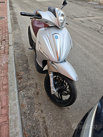 Piaggio Bewerly 350