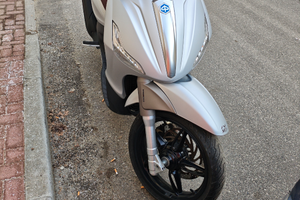 Piaggio Bewerly 350