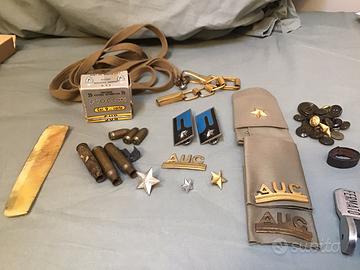 Cimeli militari AUC vari del 1980
