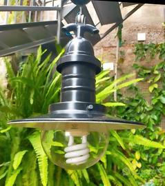 Lampada esterno stile industriale metallo
