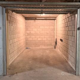 Box garage a Como zona centro