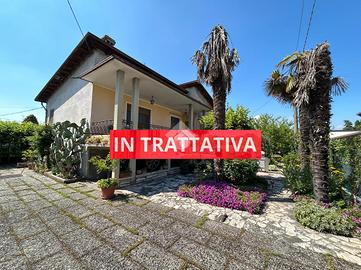 VILLA SINGOLA A CALVISANO