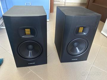 Adam audio T7v