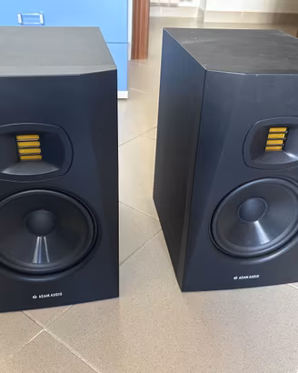 Adam audio T7v
