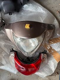 Ricambi scooter Suzuki sixteen 150