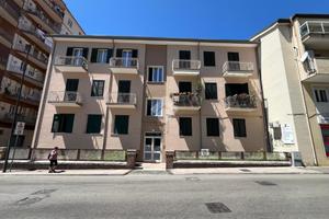 4 LOCALI A AVELLINO