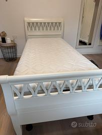 2 Letti Singoli in legno noce+riverniciato bianco