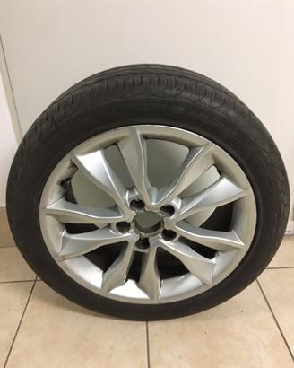 Cerchio in lega originale AUDI A3 con pneumatico