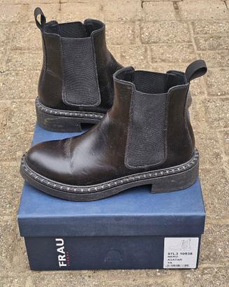 Stivaletto Frau da donna taglia 38 nero in pelle