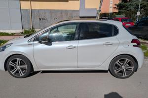Peugeot 208 GTLine 1.2 Turbo 110 CV  Aut. 5 porte