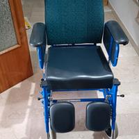 sedia a rotelle / carrozzina per disabile 