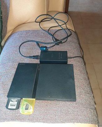 Playstation 2 + n. 2 Joystics + cavo collegamento