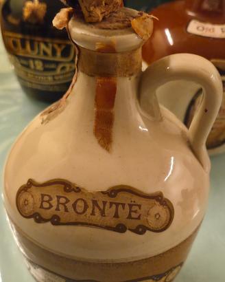 🍯 BRONTË Yorkshire Liqueur – Brocca in Ceramica V