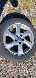 volvo v40  3 cerchi originali  usati