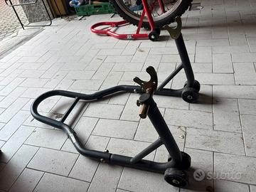 Cavalletto posteriore moto