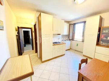 BILOCALE LUMINOSO IN BUONE CONDIZIONI.