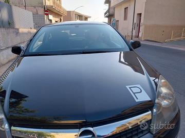 Astra GTC Cosmo 1.6 T 180 cv