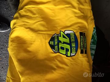 cappello e maglietta 