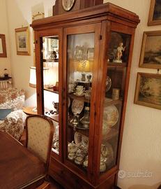 Vetrina antica in legno pregiato di ciliegio 