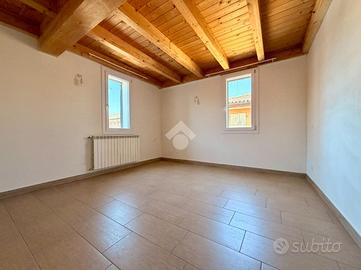 3 LOCALI A BUDRIO