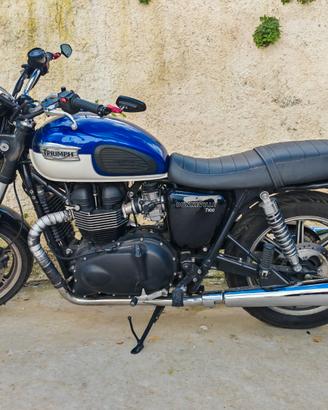 Triumph Bonneville T100