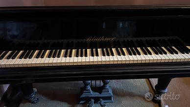 Pianoforte a coda Bluthner