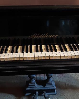 Pianoforte a coda Bluthner