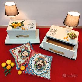 Coppia di comodini Teste di Moro