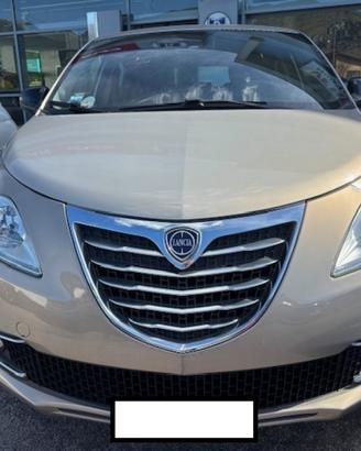 LANCIA Ypsilon 1.2 69 CV 5 porte Gold
