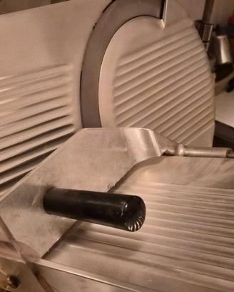 Affettatrice  lama 300