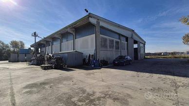 Immobile in asta di 1633 m² a Caravaggio