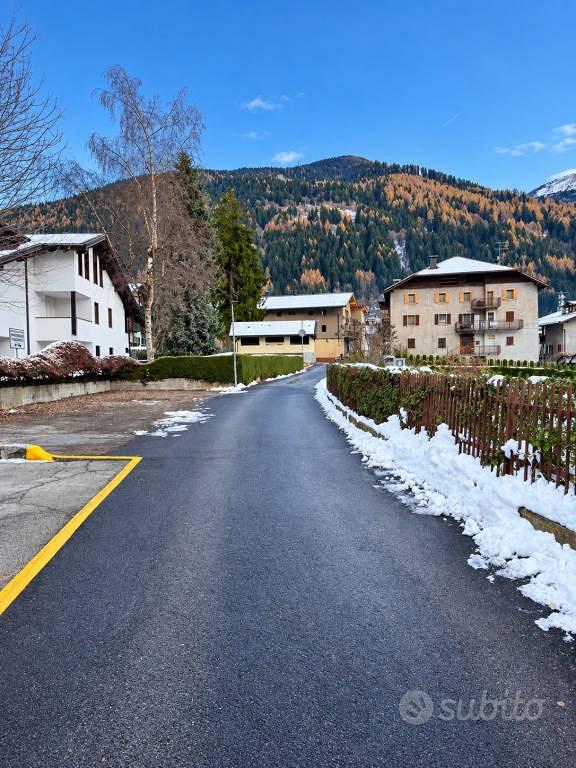 Terreno di 1704 m² a Pinzolo - Altro