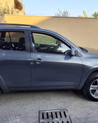 Toyota rav 4 my 2010 buo ne condizioni carrozzeria