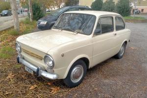 Simpaticissima Fiat 850 del 1966
