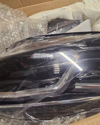 Fanali anteriori GOLF 7 TSI TDI - frecce dinamiche