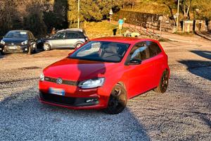 Volkswagen Polo GTI 1.4 TSI DSG – 180 CV – Rossa