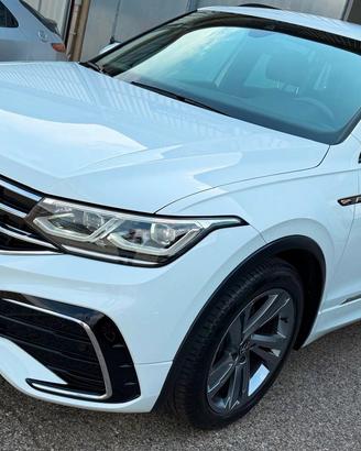 Volkswagen Tiguan 2.0 TDI 150 CV SCR DSG R-Line