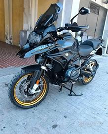 BMW GS 1250 triple black