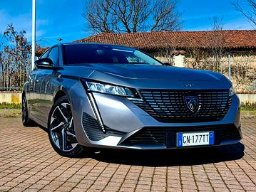 Peugeot 308 1.2T Allure - Unipro Full Opt.