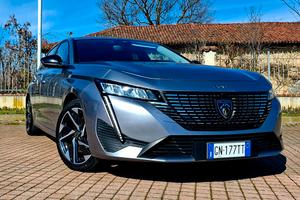 Peugeot 308 1.2T Allure - Unipro Full Opt.