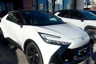 Toyota CH-R full hybrid 2000 cc