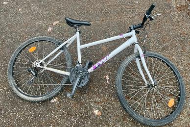 Mountain Bike B-TWIN RockRider taglia 26