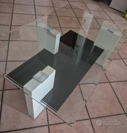 Tavolino in vetro