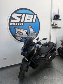 Yamaha X-Max 300 Tech Max