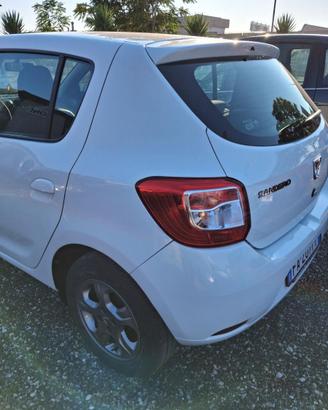 DACIA - Sandero - 1.2 GPL 75 CV La Gaz. d. Sport