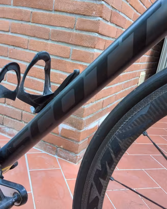Bici da corsa in carbonio