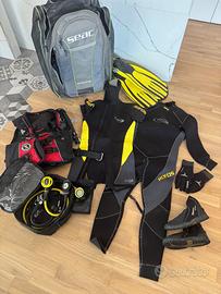 Attrezzatura completa subacquea